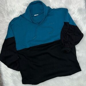 🆕 PINK Victoria’s Secret VS Varsity Sweatshirt teal XS Extra Small